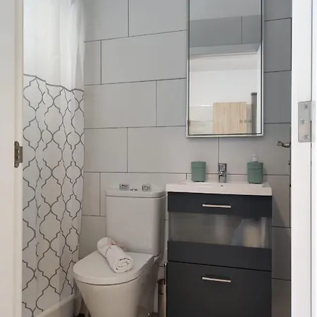 Casa Pirámide 2. Terraza Wifi Y Parking Privado Сasa de vacaciones *